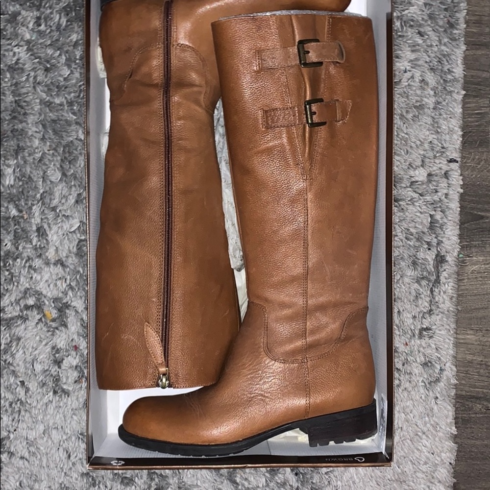 Riding boots